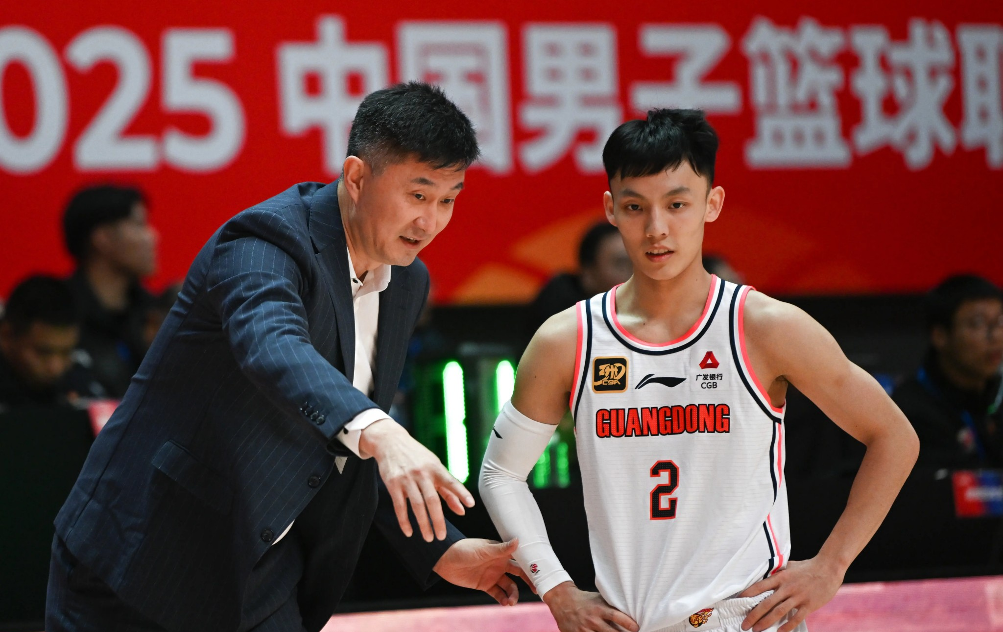 包含不来梅球队取得胜利，提振信心迎接下一场比赛的词条