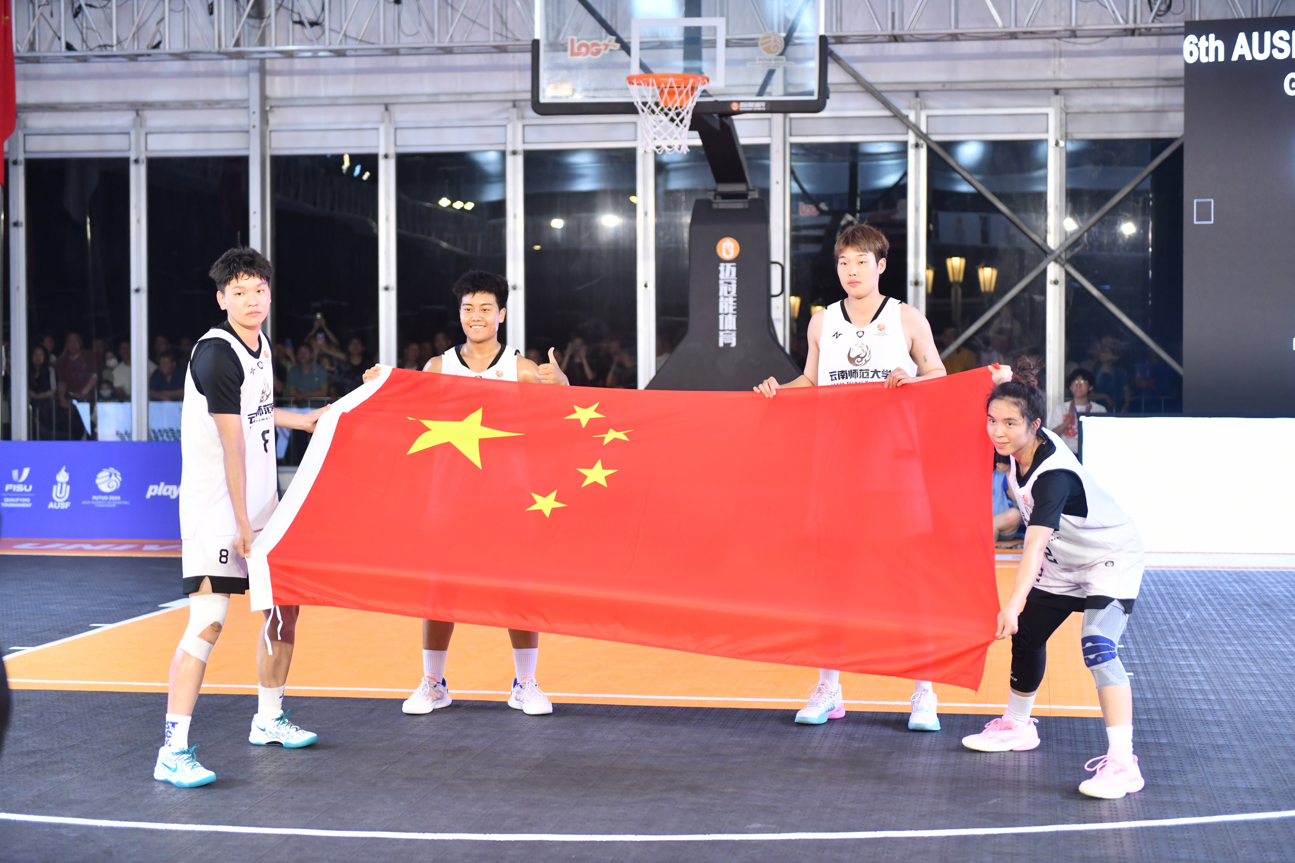 奥地利篮球巡回锦标赛惊险上演，场面火爆的简单介绍